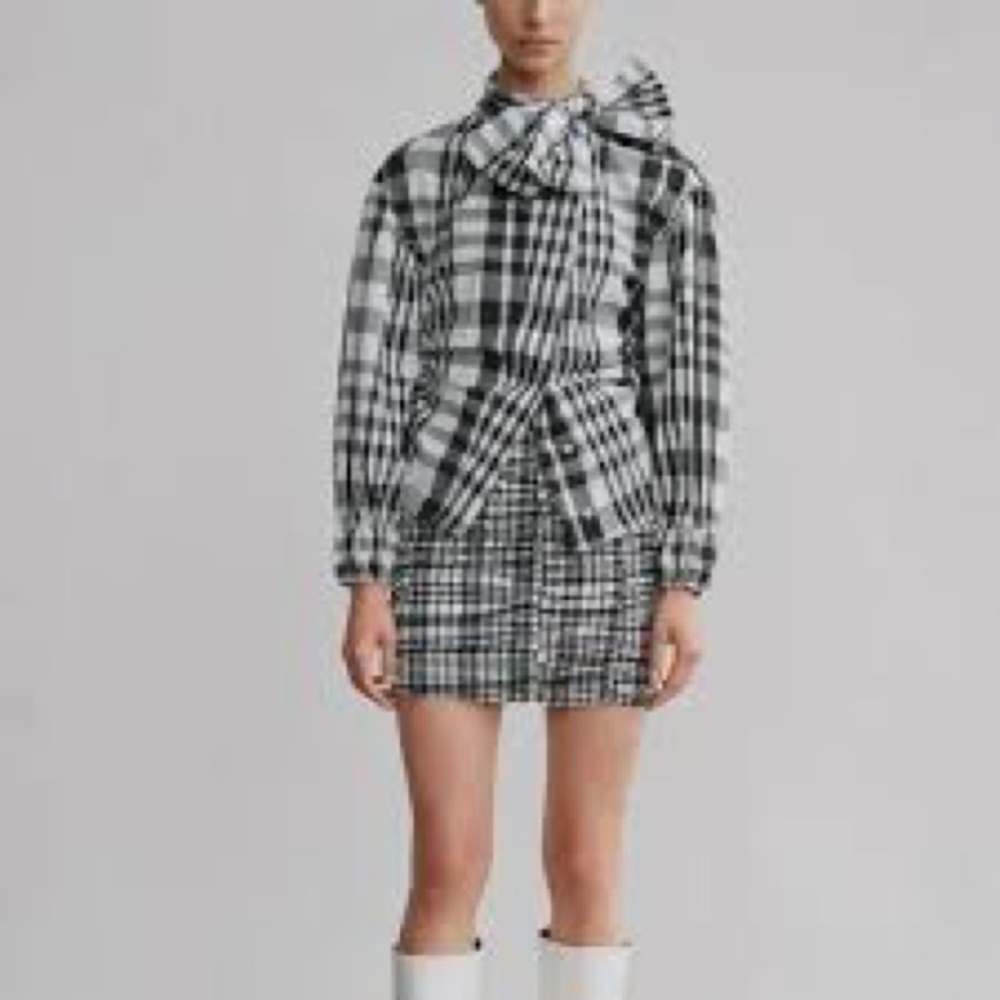 Zara🖤🤍🖤 Plaid Blouse Size Large - NWT